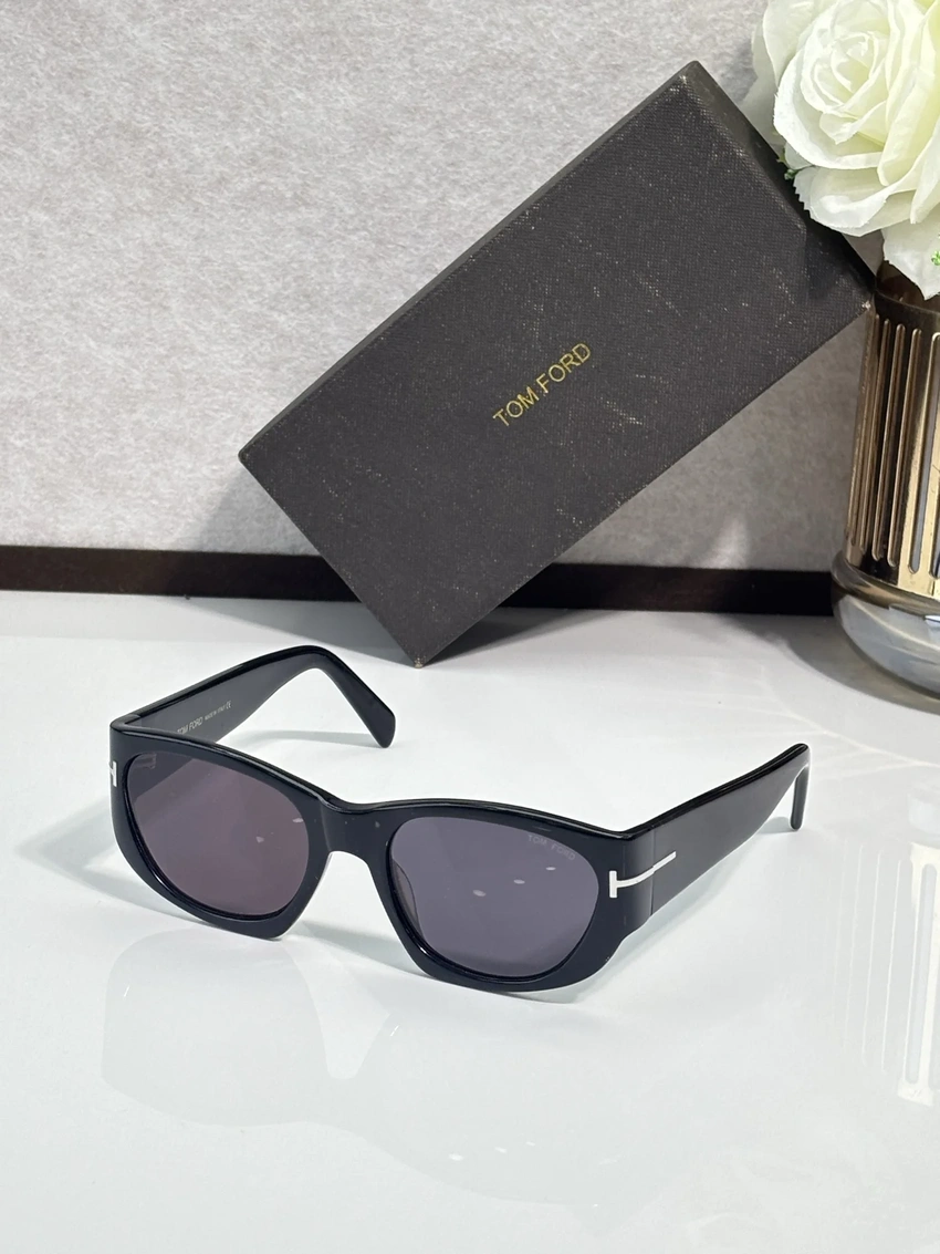 Tom Ford FT0987 Geometric Sunglasses – Wholesale Optical Frames Supplier