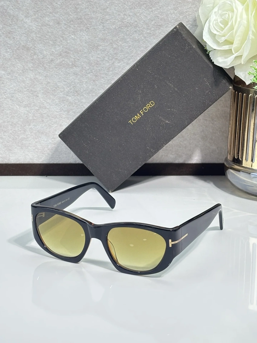 Tom Ford FT0987 Geometric Sunglasses – Wholesale Optical Frames Supplier