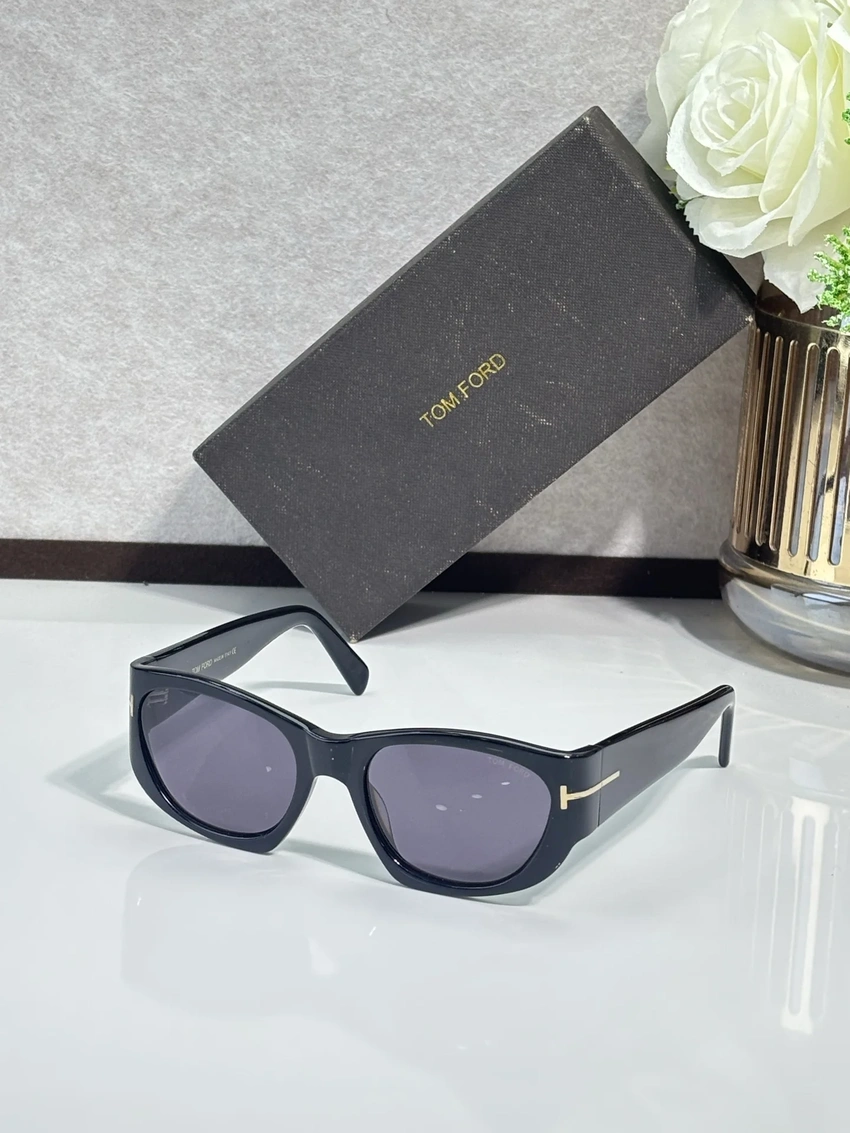 Buy Tom Ford FT0987 Sunglasses Cat Eye Wholesale | Optical Importer
