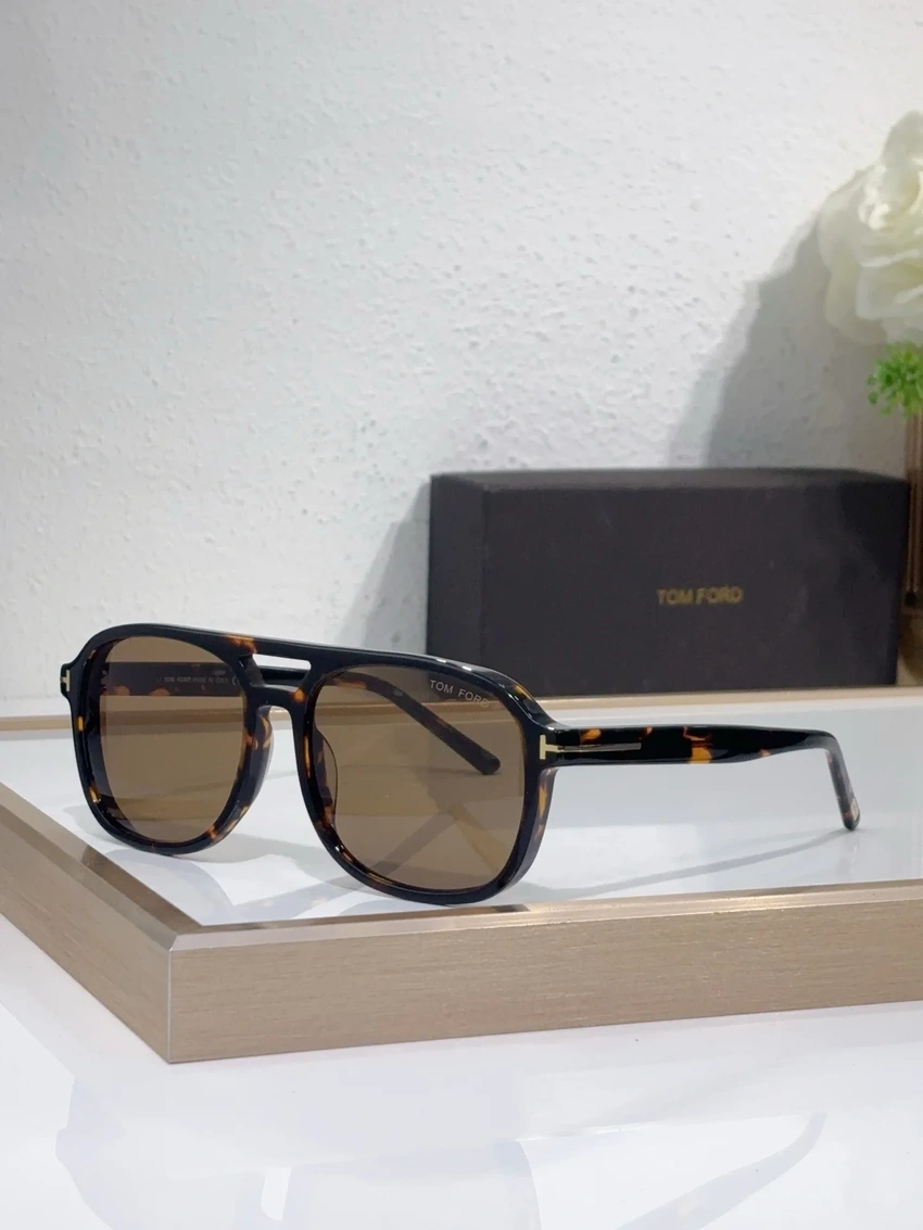 Premium Tom Ford FT1022 Bronson Aviator Sunglasses – Wholesale Distributor