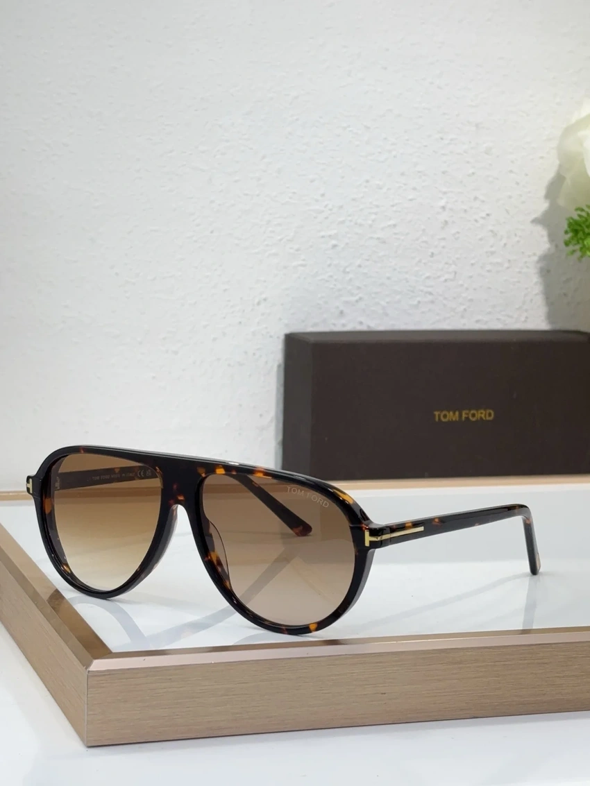 Buy Tom Ford FT1023 Sunglasses Lens Replacement Wholesale | Optical Importer