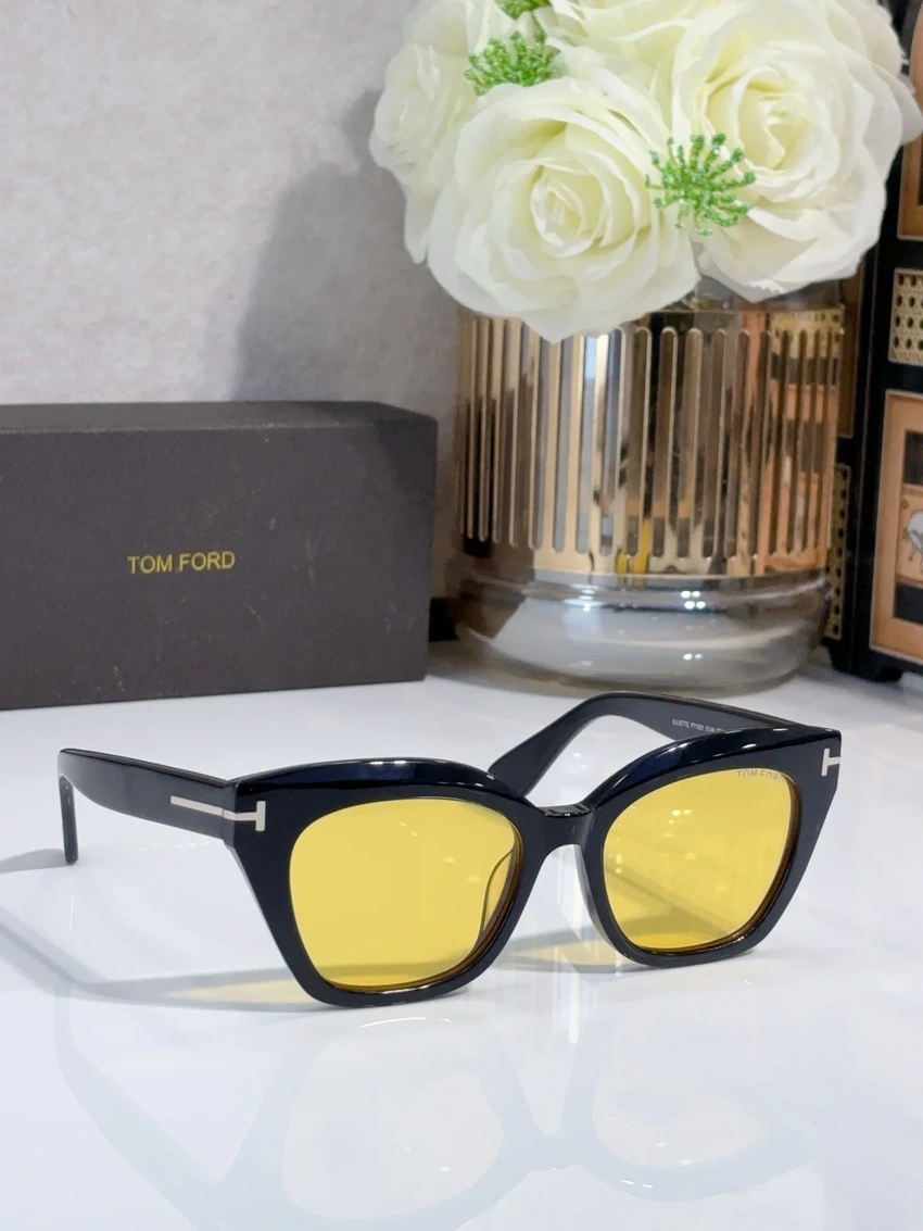 Wholesale Tom Ford FT1031 Miranda Sunglasses | B2B Optical Distributor