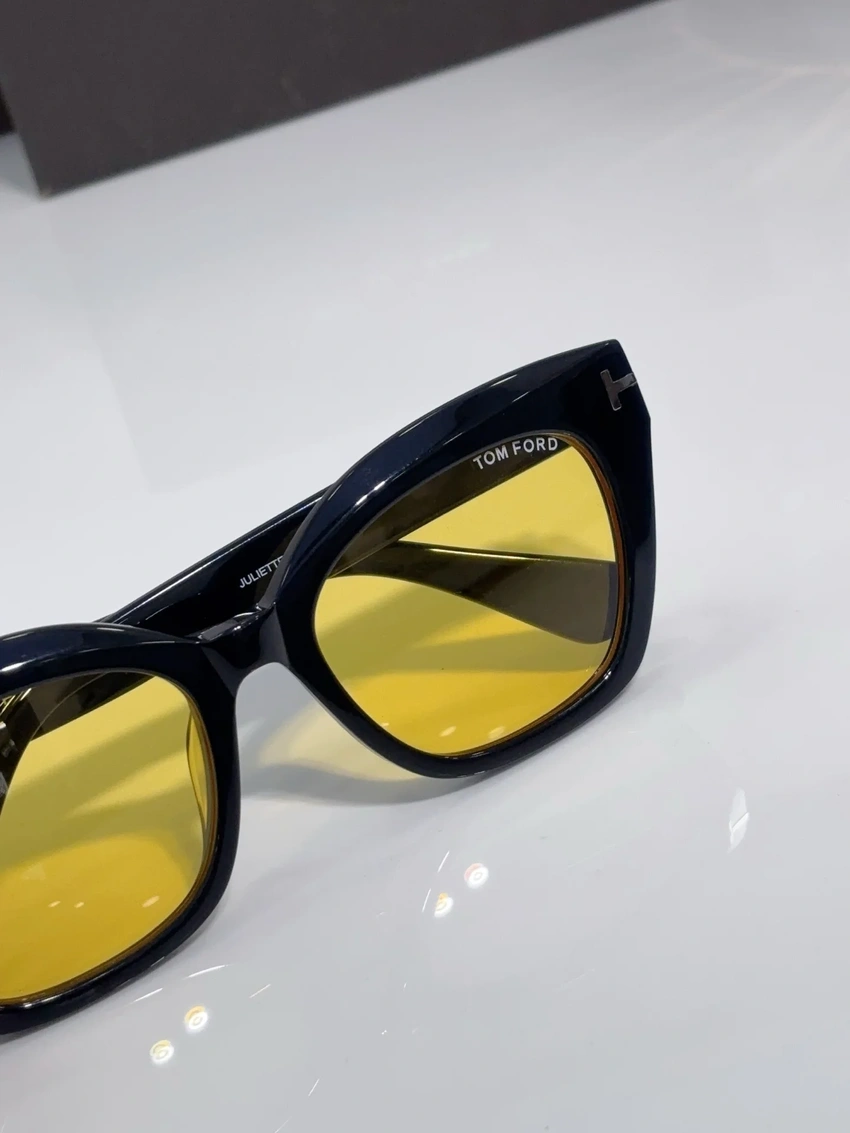 Tom Ford FT1031 Evangeline Sunglasses – Wholesale Optical Frames Supplier