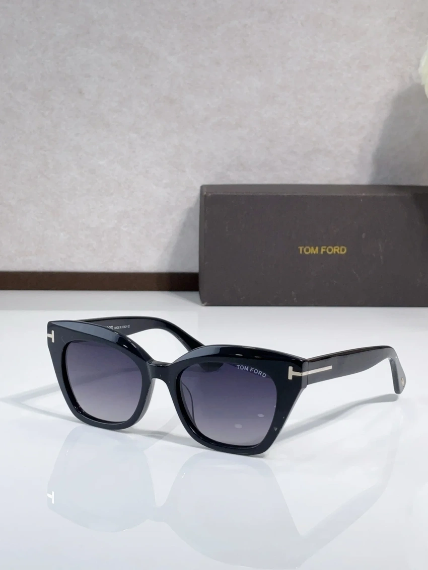 Tom Ford FT1031 Evangeline Sunglasses – Wholesale Optical Frames Supplier