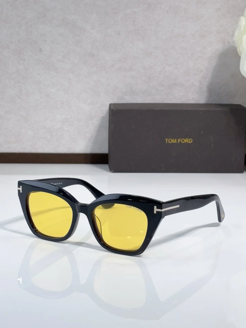 Wholesale Tom Ford FT1031 Miranda Sunglasses | B2B Optical Distributor