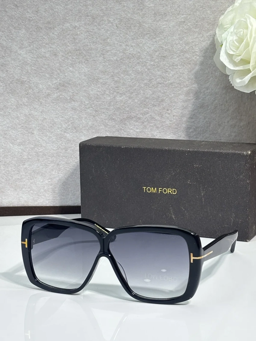 Premium Tom Ford FT1037 Bronson Sunglasses – Wholesale Distributor