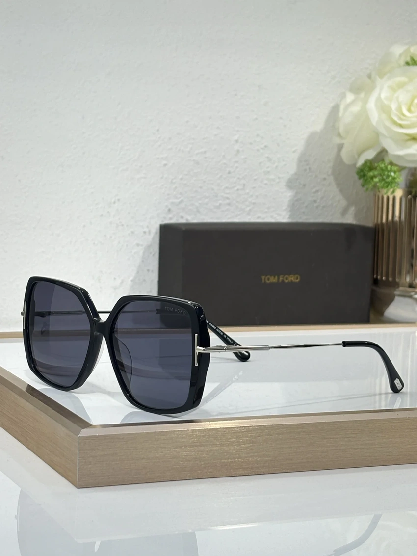 Wholesale Tom Ford FT1039 Nico Sunglasses | B2B Optical Distributor
