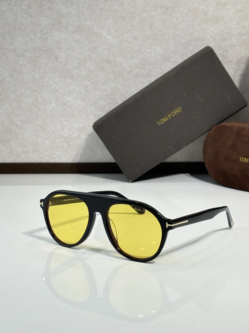 Premium Tom Ford FT1047 Icon Pilot Sunglasses – Wholesale Distributor