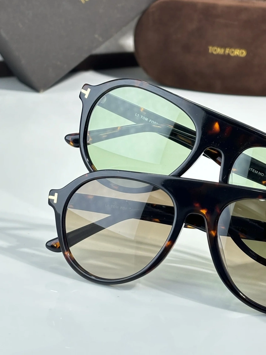 Tom Ford FT1047 Aviator Sunglasses – Wholesale Optical Frames Supplier