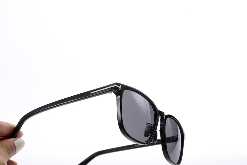 Tom Ford FT1048 Icon Square Sunglasses – Wholesale Optical Frames Supplier