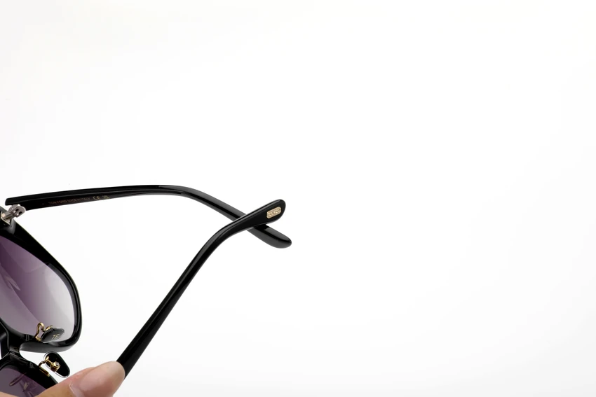 Tom Ford FT1056-K Cat Sunglasses for Wholesale | Optical Store Supplier