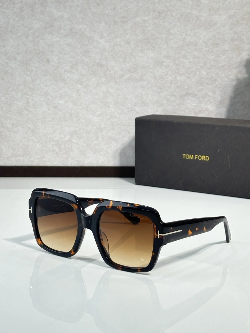 Tom Ford FT1082 Magnetic Clip On Sunglasses Replacement – Wholesale Optical Frames Supplier