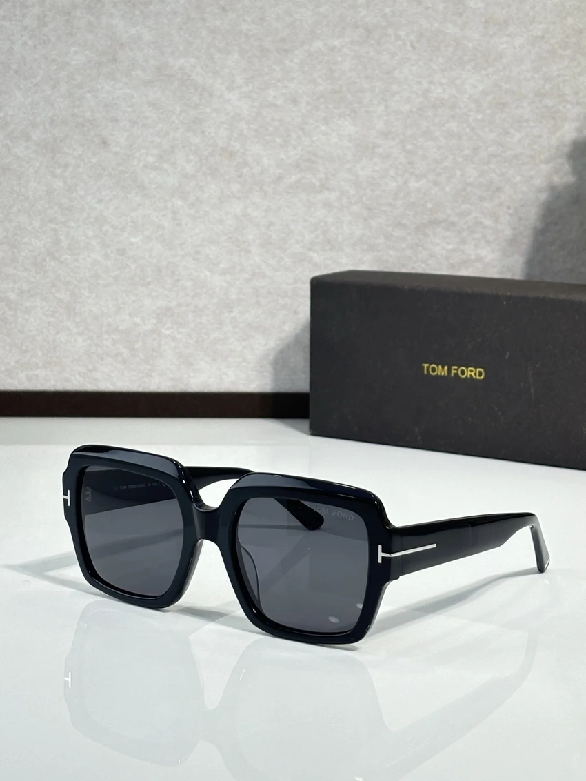 Wholesale Tom Ford FT1082 Erol Sunglasses | B2B Optical Distributor