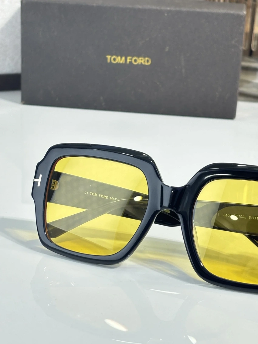 Wholesale Tom Ford FT1082 Erol Sunglasses | B2B Optical Distributor
