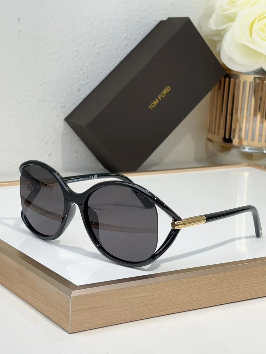Tom Ford FT1090 Shades Woman Wholesale | Optical Retail Supplier