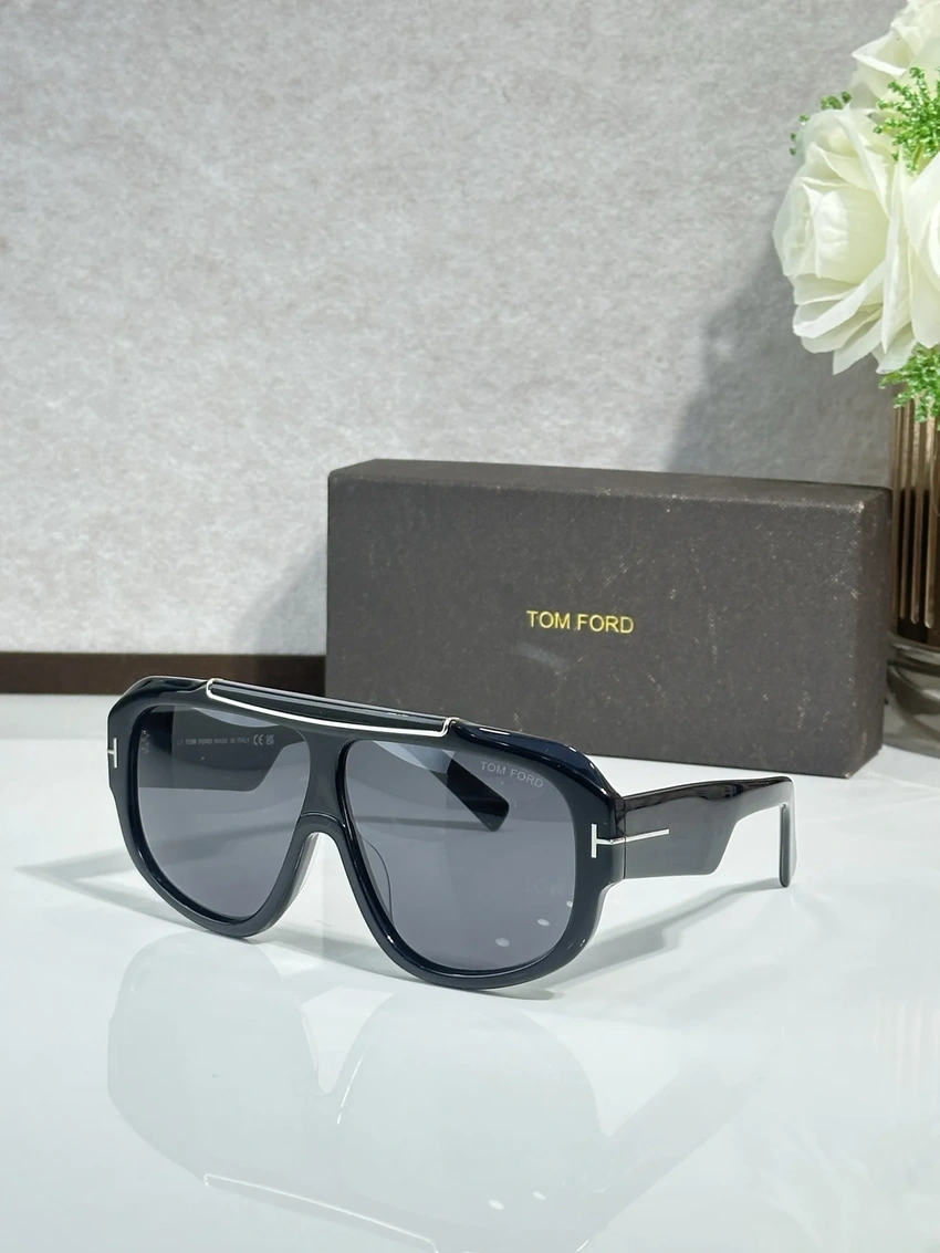 Buy Tom Ford FT1093 Sunglasses Prescription Wholesale | Optical Importer