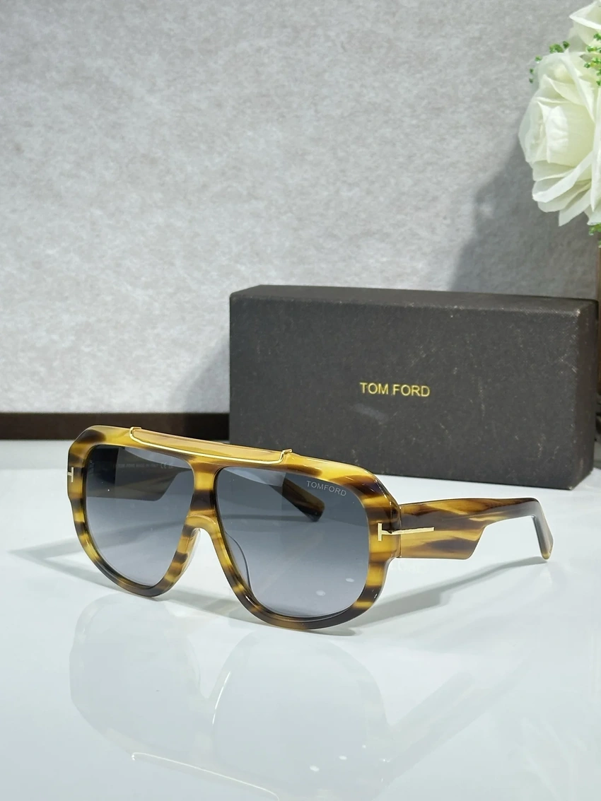Tom Ford FT1093 Raffa Sunglasses – Wholesale Optical Frames Supplier