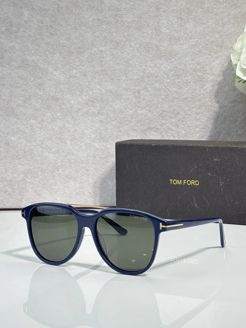 Wholesale Tom Ford FT1098 Retro Sunglasses | B2B Optical Distributor