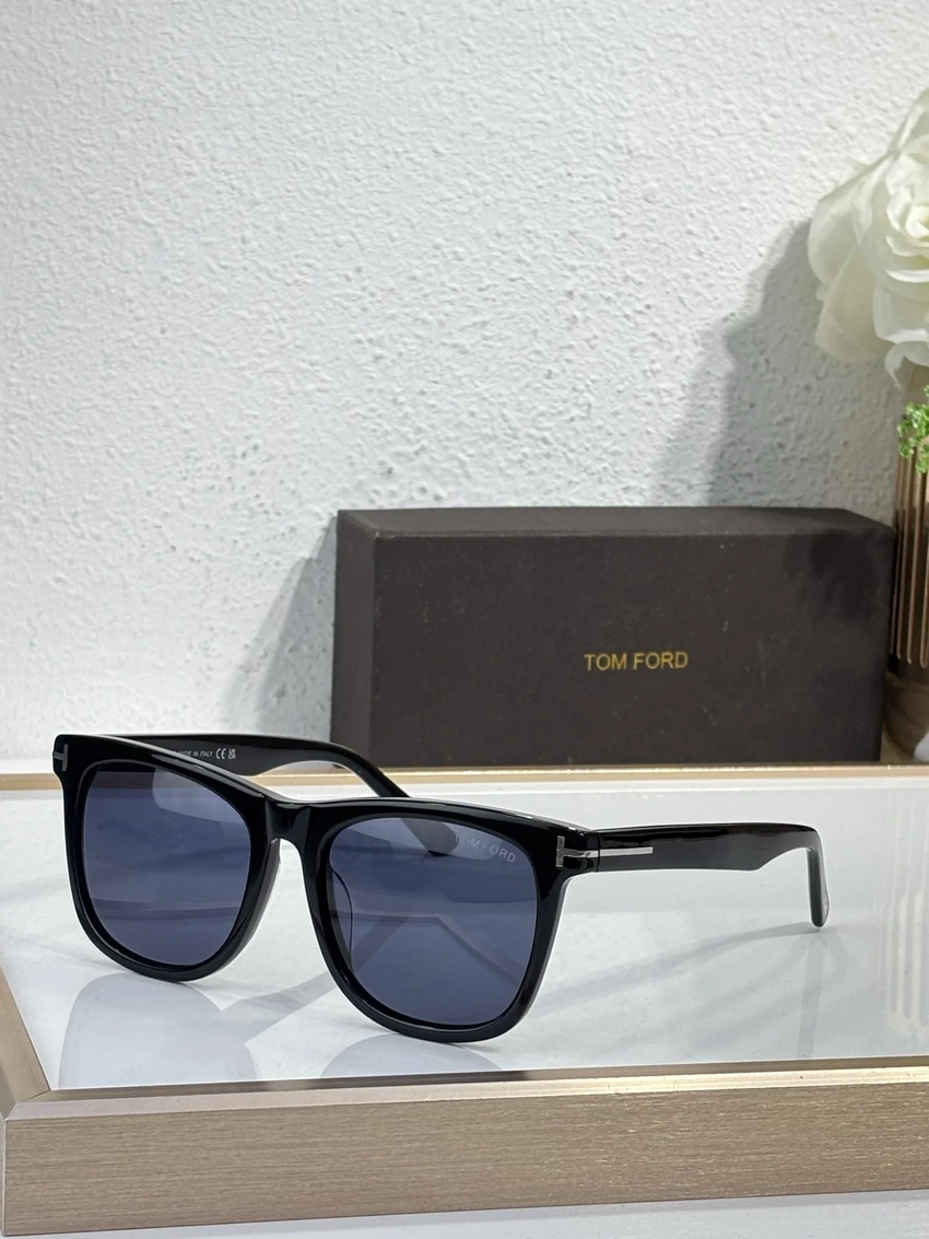 Tom Ford FT1099 Rhonda Sunglasses – Wholesale Optical Frames Supplier