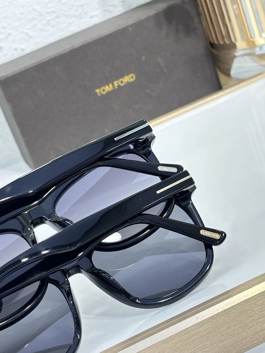 Tom Ford FT1099 Rhonda Sunglasses – Wholesale Optical Frames Supplier