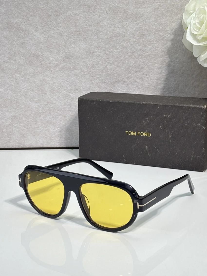 Wholesale Tom Ford FT1102 Sunglasses Black | B2B Optical Distributor