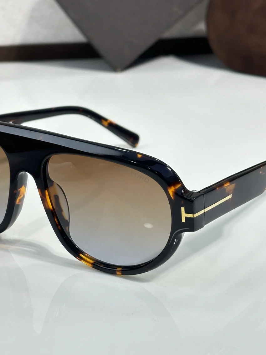 Tom Ford FT1102 Used Sunglasses Wholesale | Optical Retail Supplier