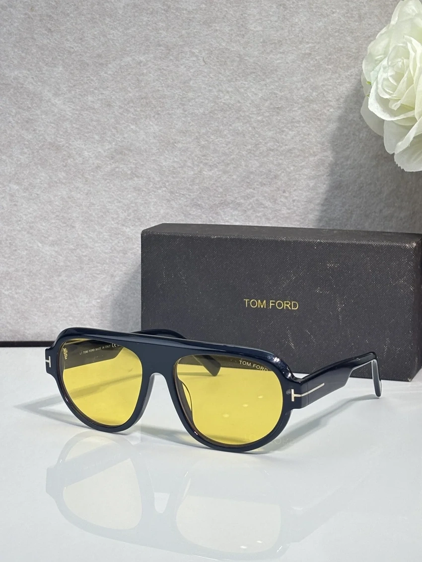 Tom Ford FT1102 Used Sunglasses Wholesale | Optical Retail Supplier