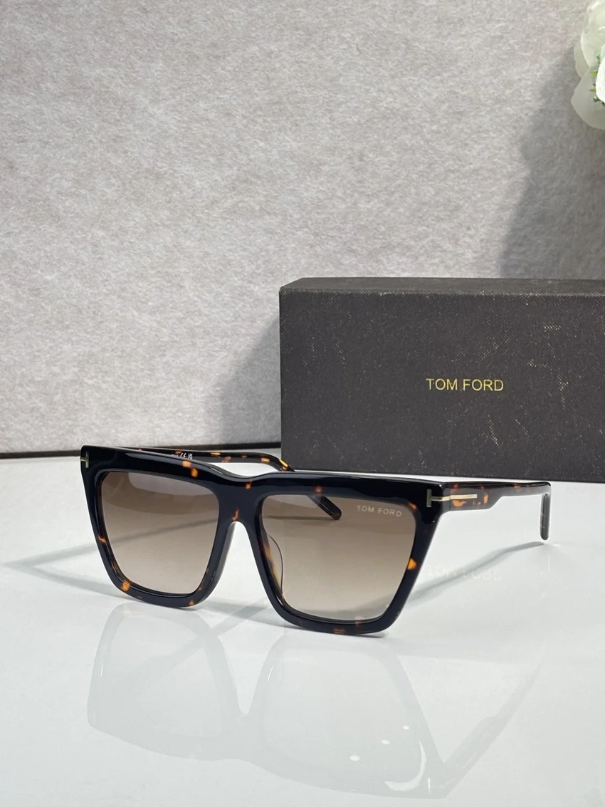 Tom Ford FT1110 Bruce Sunglasses – Wholesale Optical Frames Supplier