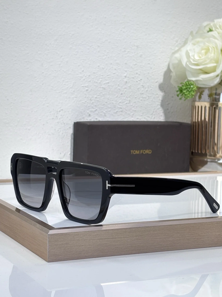 Tom Ford FT1153 Achilles Sunglasses – Wholesale Optical Frames Supplier