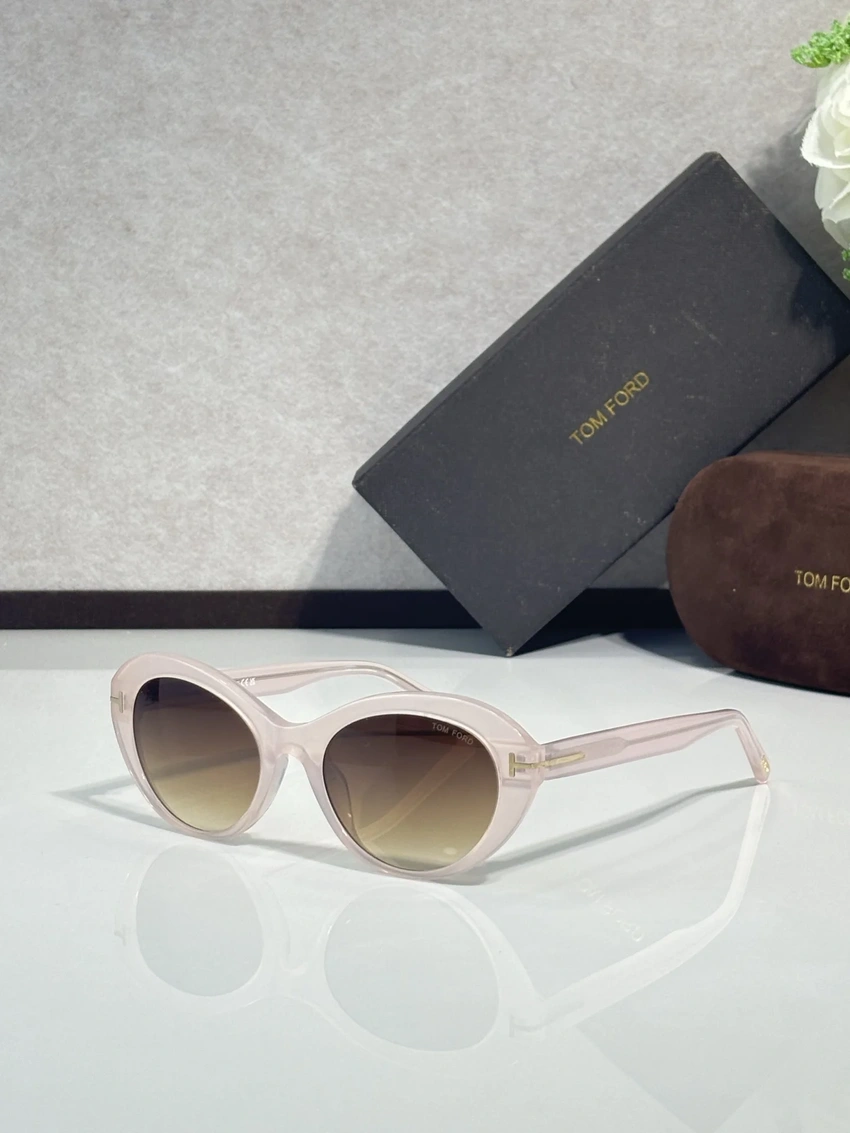 Tom Ford FT1171 Falconer Sunglasses for Wholesale | Optical Store Supplier