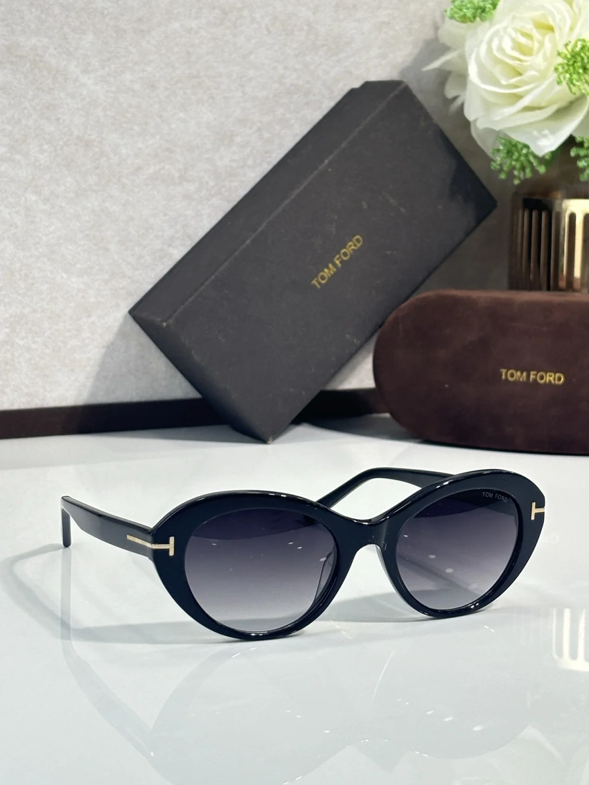 Tom Ford FT1171 Round Sunglasses – Wholesale Optical Frames Supplier
