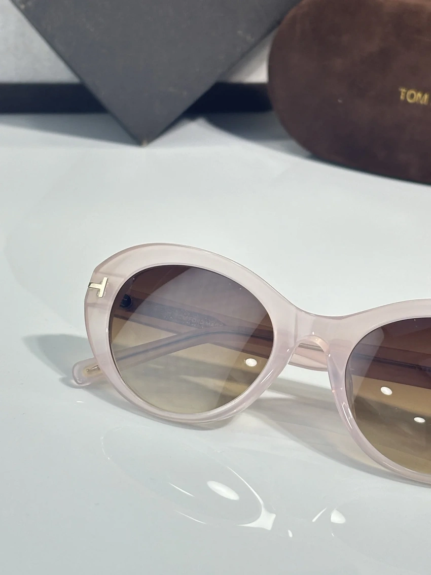 Tom Ford FT1171 Round Sunglasses – Wholesale Optical Frames Supplier