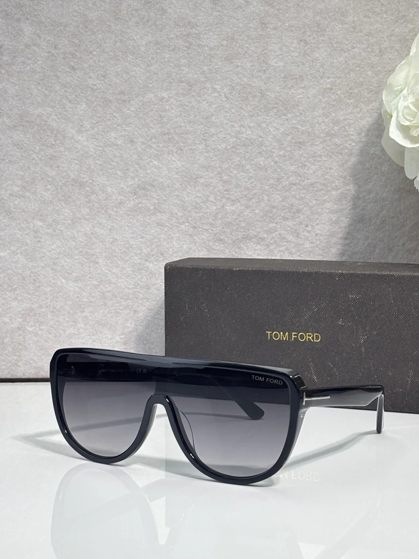 Tom Ford FT1182 Bronson Sunglasses Dupe for Wholesale | Optical Store Supplier