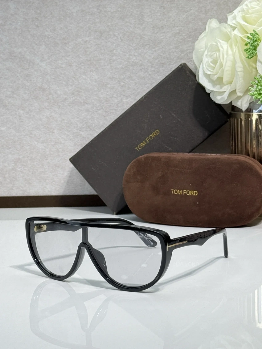 Tom Ford FT1182 Bronson Sunglasses Dupe for Wholesale | Optical Store Supplier