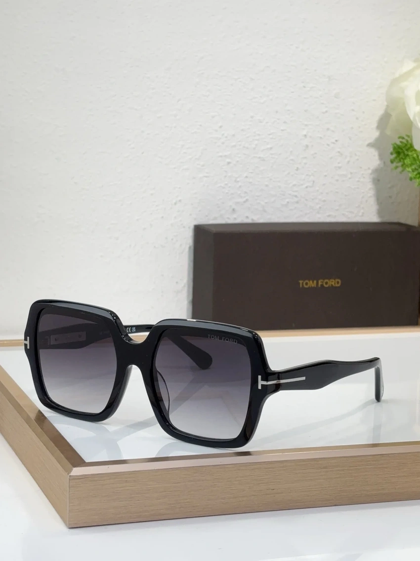 Tom Ford FT1194 Ezra Sunglasses – Wholesale Optical Frames Supplier