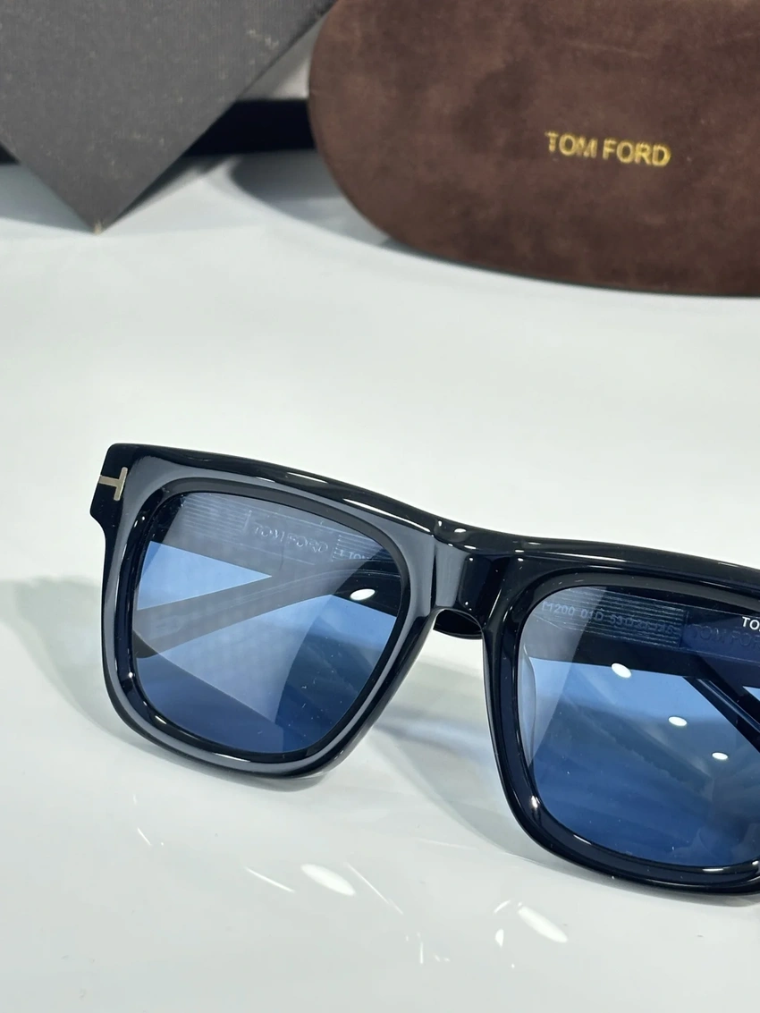 Tom Ford FT1200 Sunglasses Gold for Wholesale | Optical Store Supplier