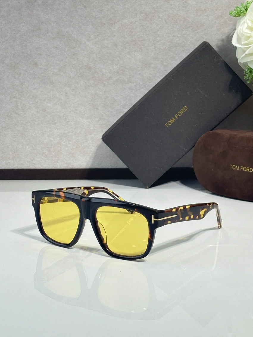 Premium Tom Ford FT1201 58mm Navigator Sunglasses – Wholesale Distributor