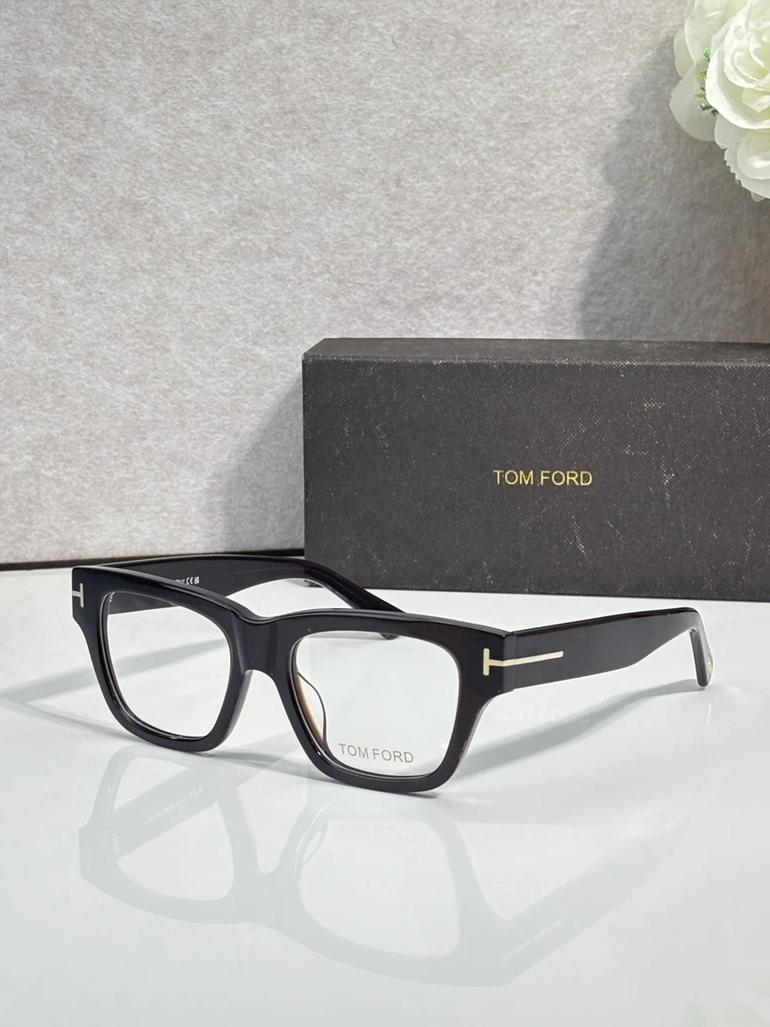 Tom Ford FT1208 Round Sunglasses Wholesale | Optical Retail Supplier