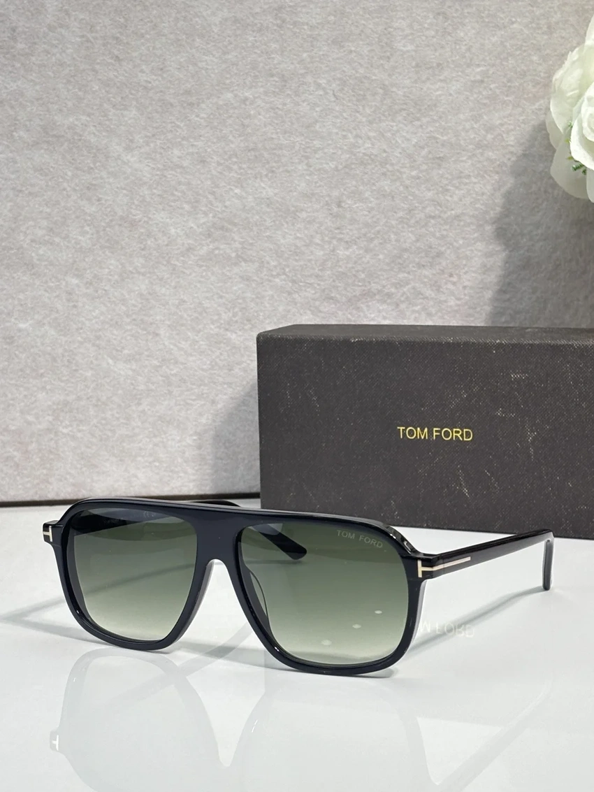 Tom Ford FT1208 Round Sunglasses Wholesale | Optical Retail Supplier