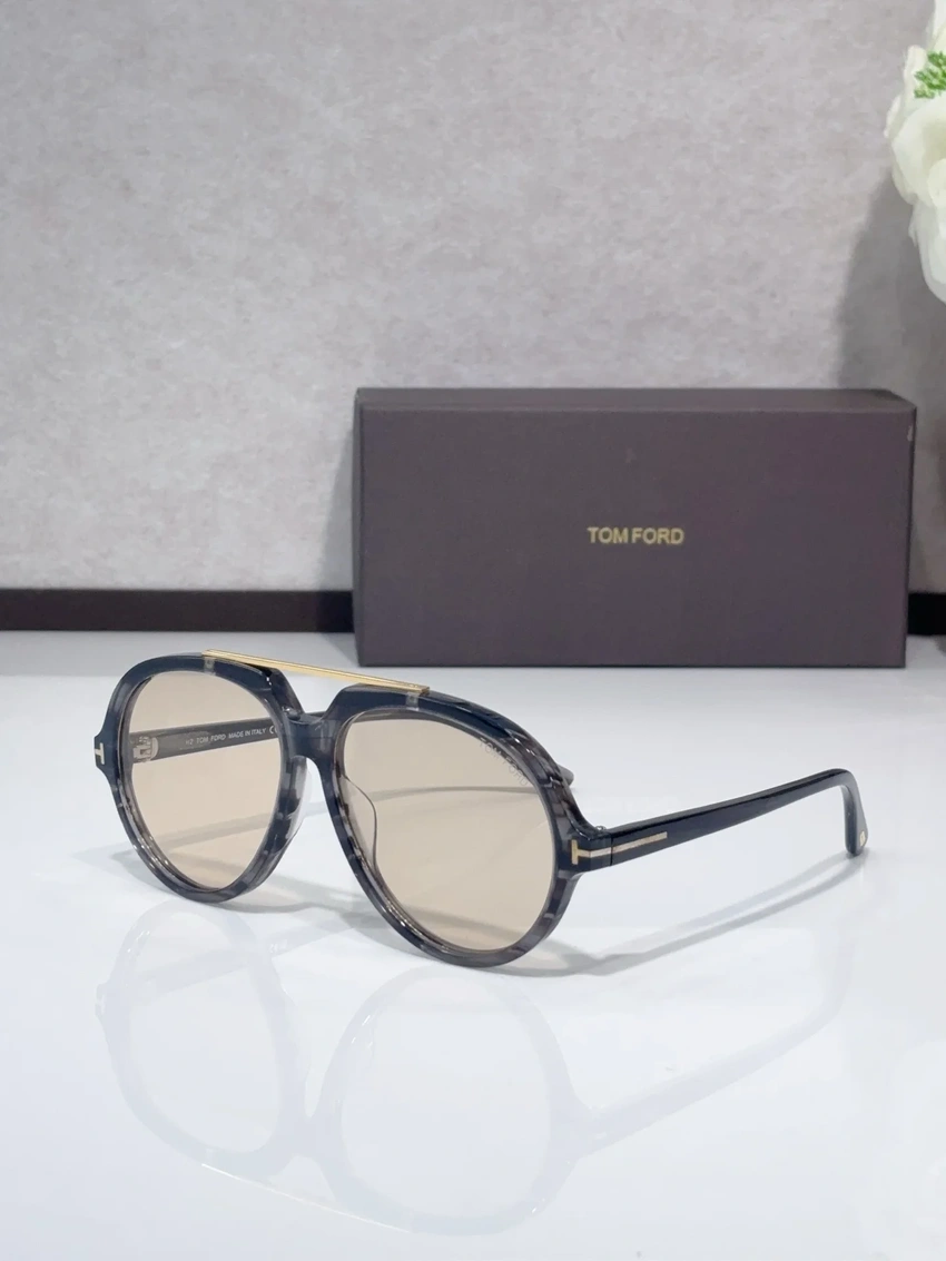 Premium Tom Ford FT1210 Serena Sunglasses – Wholesale Distributor