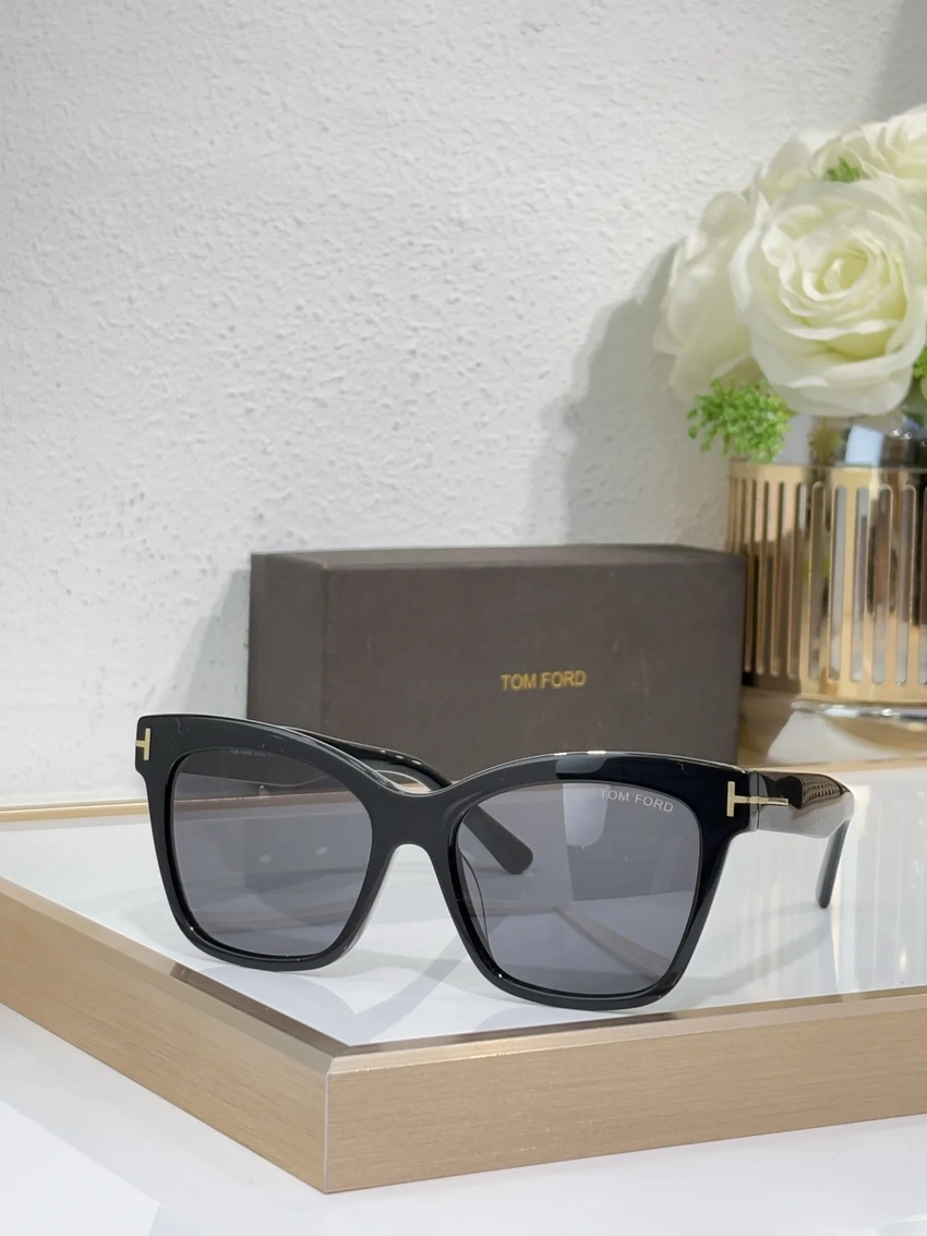 Tom Ford FT1217 Sunglasses Dupe Wholesale | Optical Retail Supplier