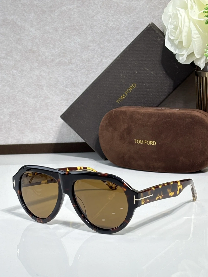 Wholesale Tom Ford FT1225 Cat Sunglasses | B2B Optical Distributor