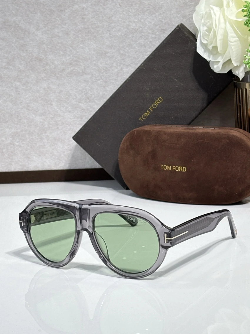 Wholesale Tom Ford FT1225 Cat Sunglasses | B2B Optical Distributor