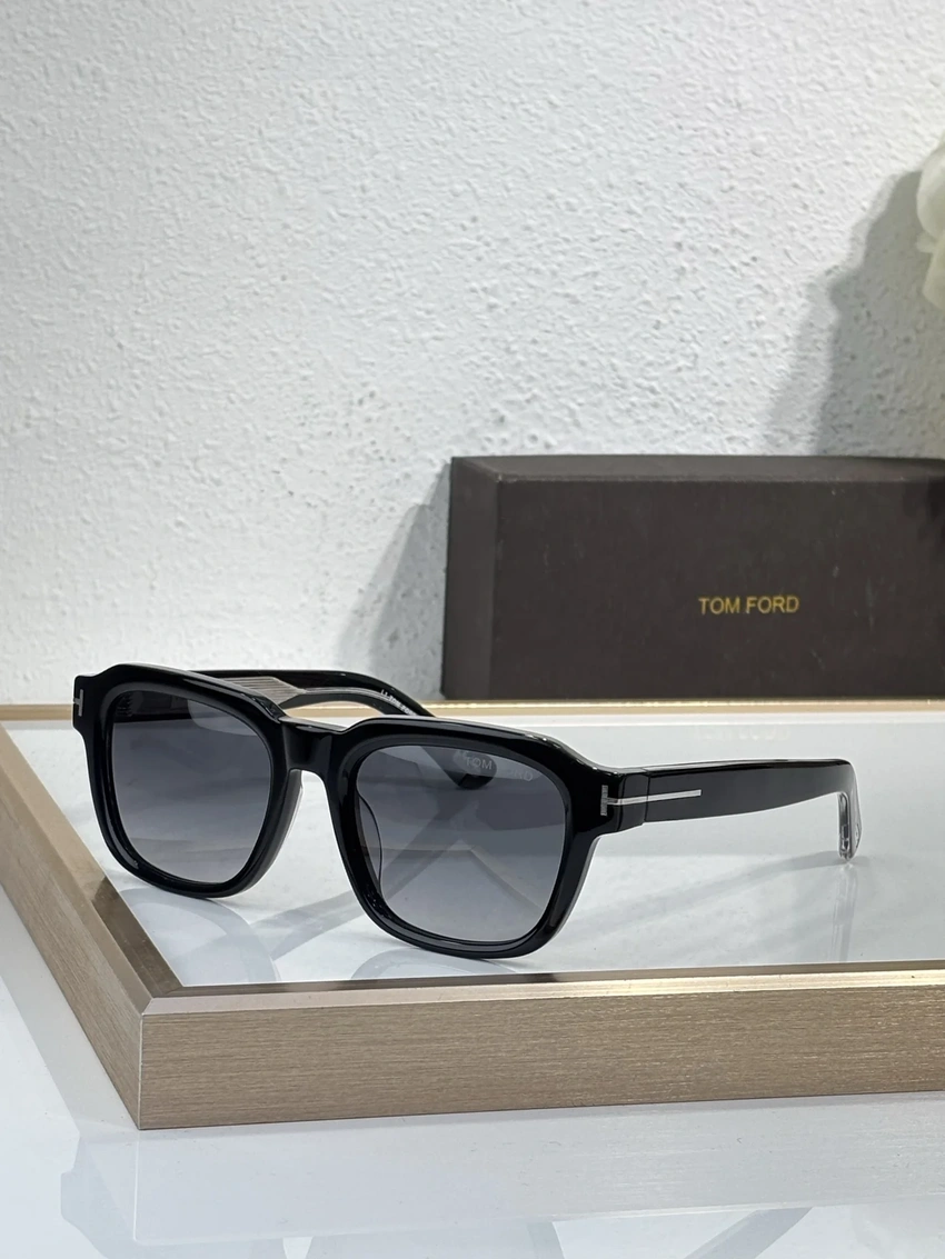 Premium Tom Ford FT1226 Rex 02 57mm Aviator Sunglasses – Wholesale Distributor