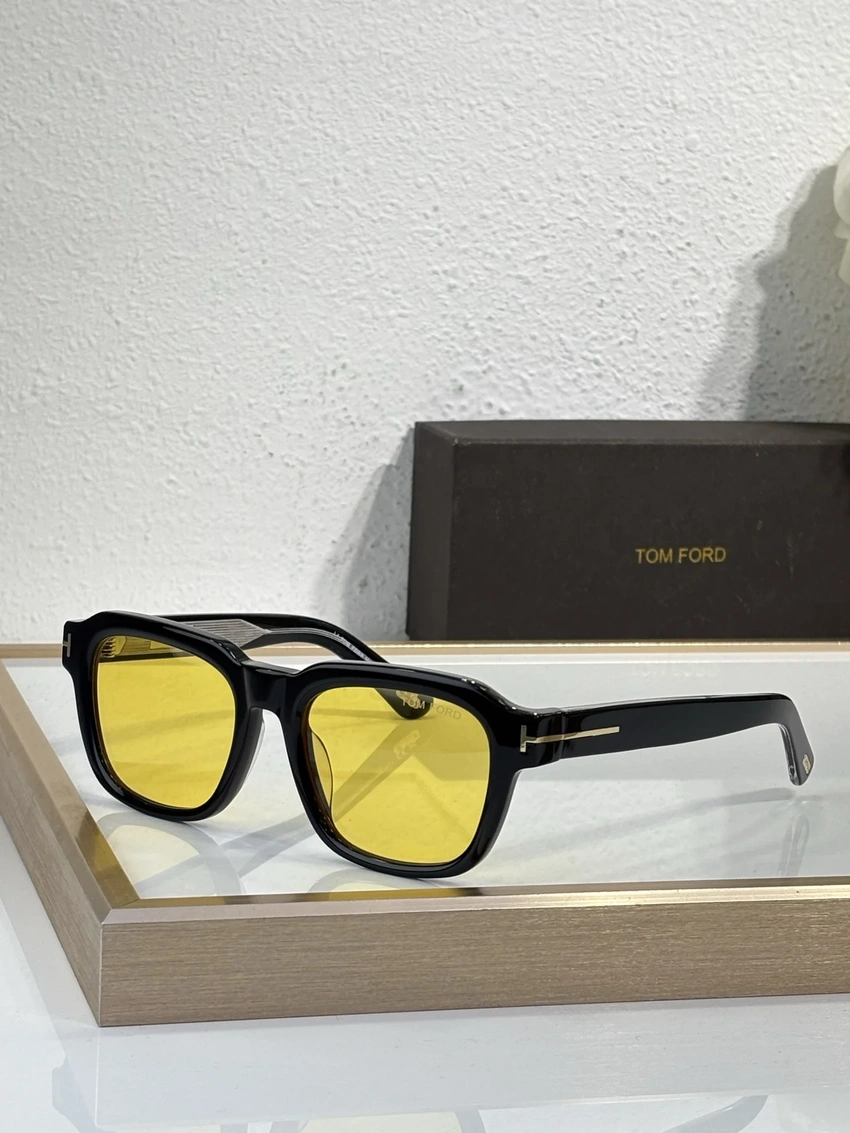 Wholesale Tom Ford FT1226 Juan Sunglasses | B2B Optical Distributor