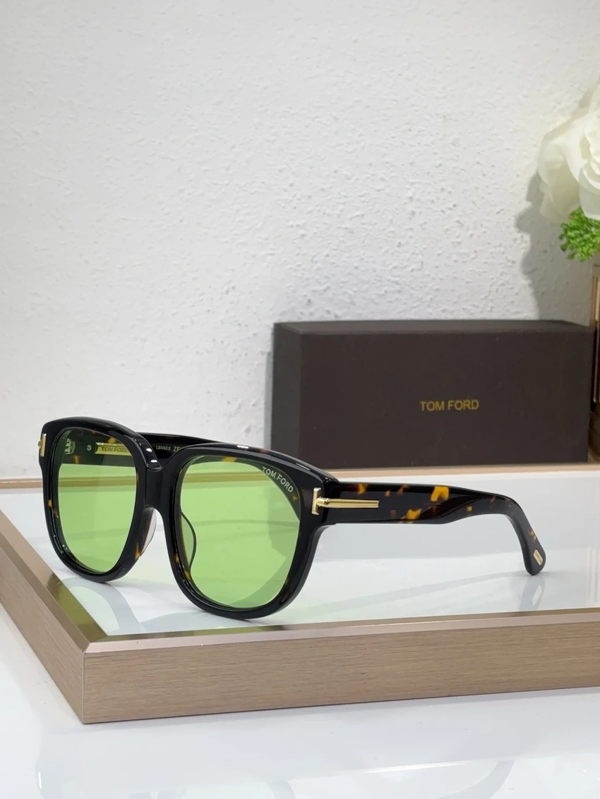 Tom Ford FT1236 Buckley Sunglasses for Wholesale | Optical Store Supplier