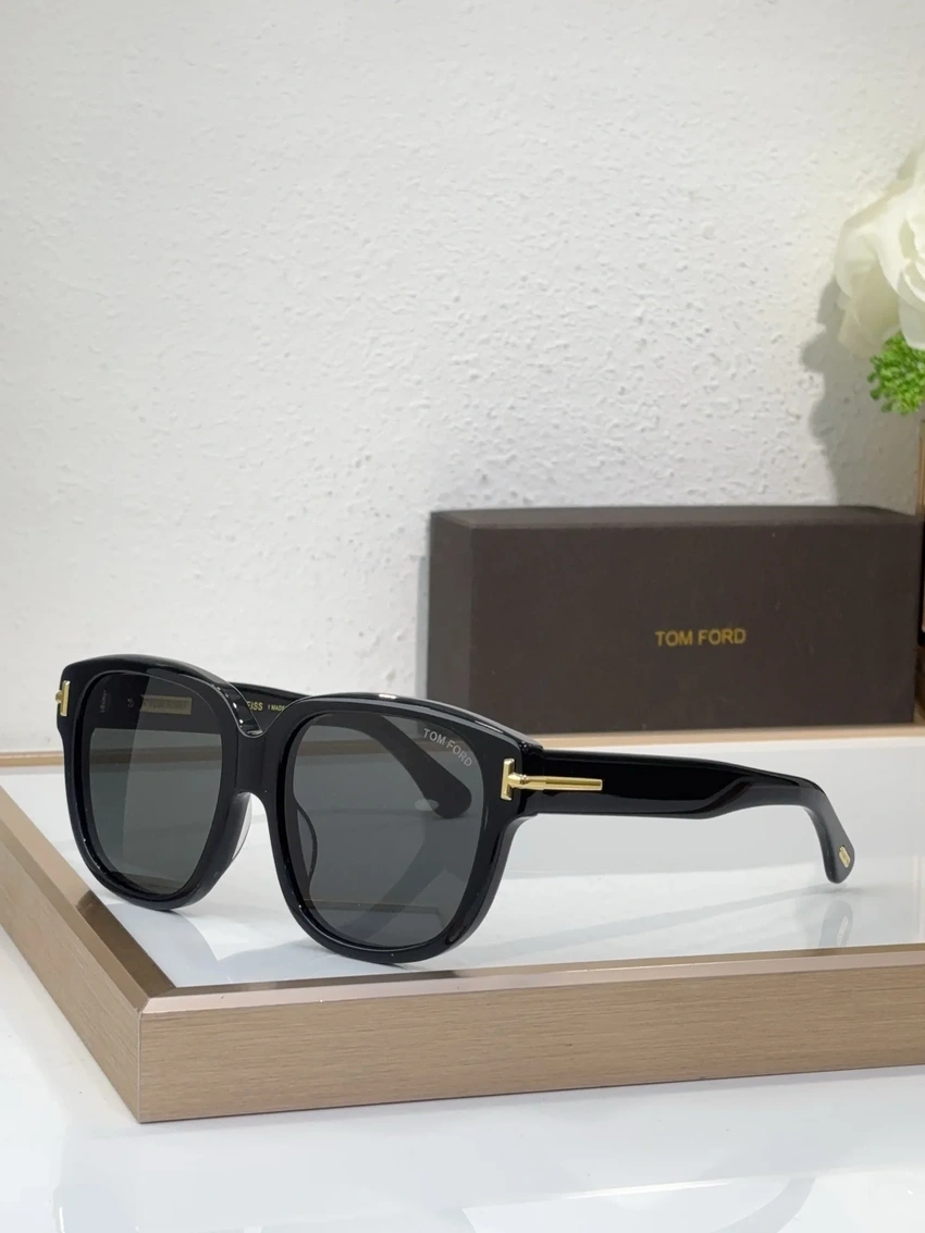 Tom Ford FT1236 Annabel Sunglasses for Wholesale | Optical Store Supplier