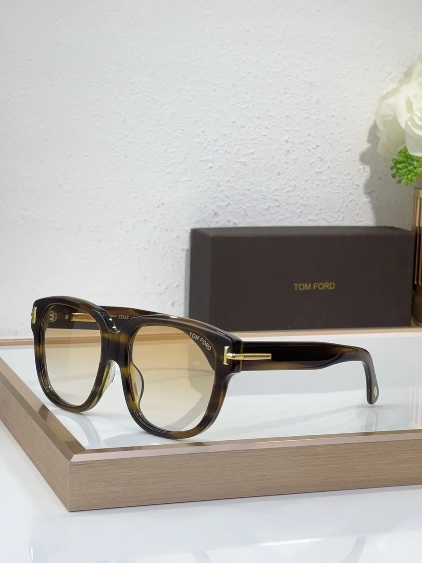 Wholesale Tom Ford FT1236 Sunglasses Yellow | B2B Optical Distributor