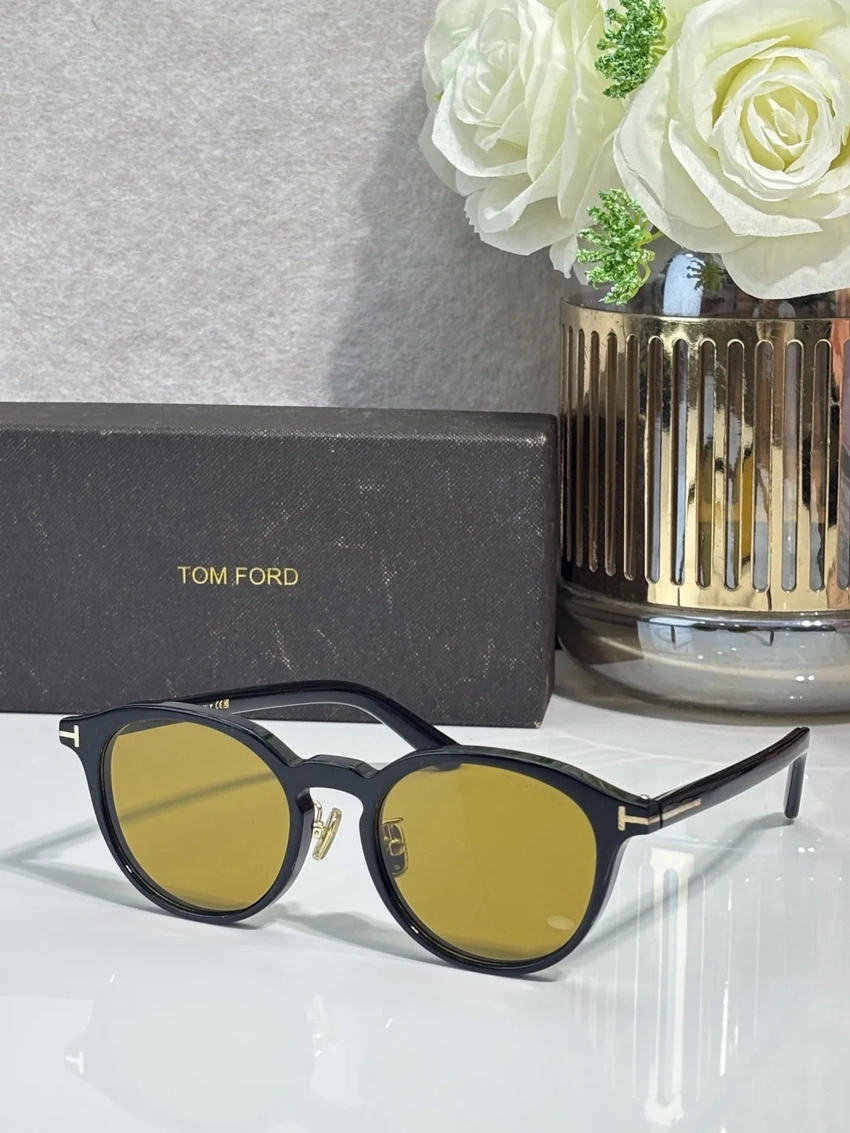 Wholesale Tom Ford FT1277 Men’s Aviator Sunglasses | B2B Optical Distributor