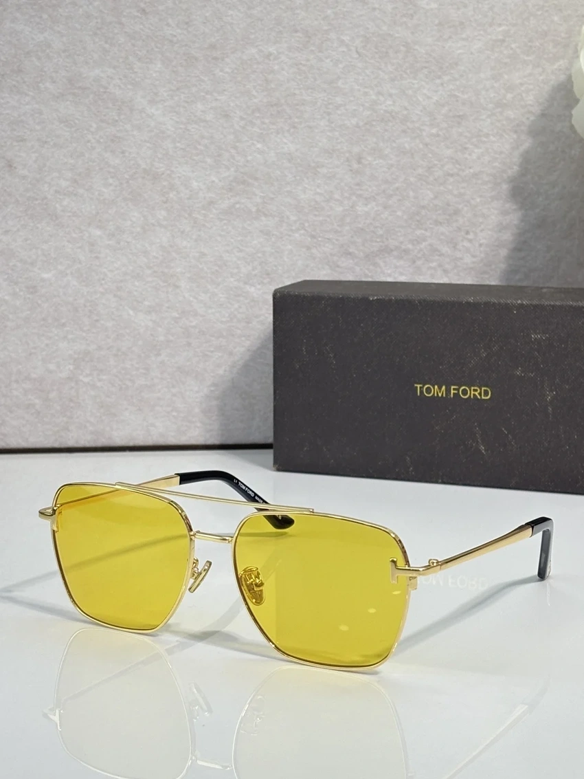 Tom Ford FT1292 Gold Sunglasses for Wholesale | Optical Store Supplier